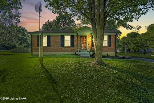 9504 Pirouette Ave, Fairdale, KY, 40118-9571 | Card Image