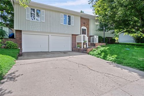 108 Westside Dr, Atchison, KS, 66002-2659 | Card Image