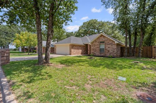 1830 Rayna Dr, Weatherford, TX, 76086-4639 | Card Image