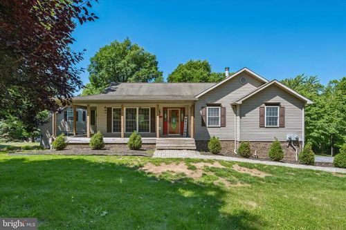 8354 Mountain Laurel Rd, BOONSBORO, MD, 21713-1832 | Card Image