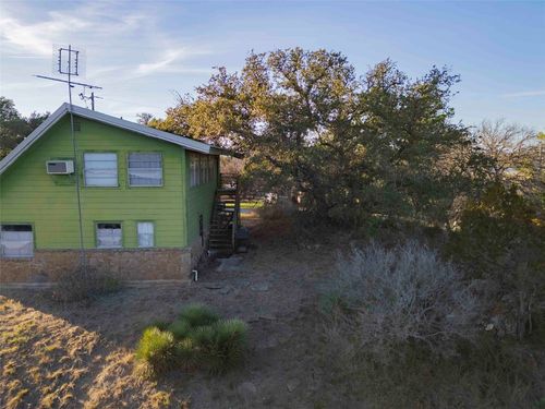 185 Roadrunner Ln, Burnet, TX, 78611-2824 | Card Image