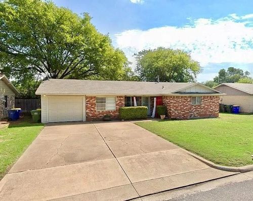 5904 Lalagray Ln, Watauga, TX, 76148-3440 | Card Image