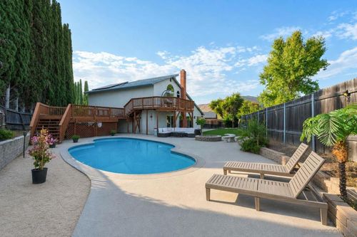 8065 El Extenso Ct, San Diego, CA, 92119-1133 | Card Image