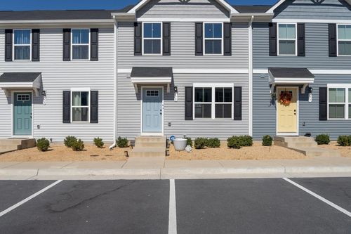 775 Carson Cir, GROTTOES, VA, 24441-2581 | Card Image