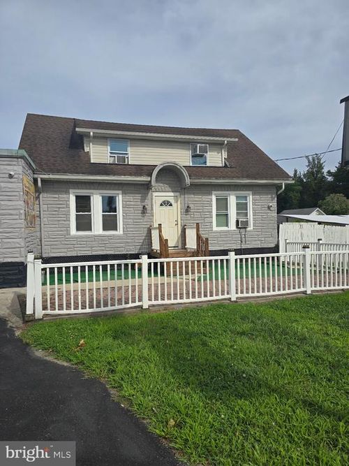 1407 S Main Rd, VINELAND, NJ, 08360-6539 | Card Image