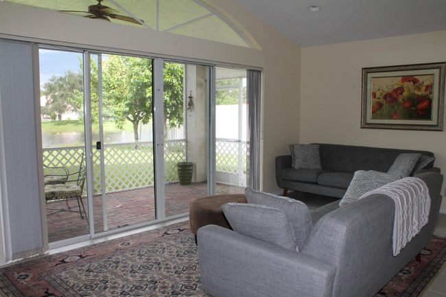 4194 Bluff Harbor Way, House other with 3 bedrooms, 3 bathrooms and null parking in Wellington FL | Image 9