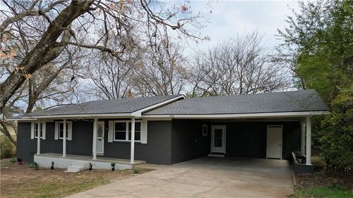 2902 Erie Ave, Russellville, AR, 72802-8926 | Card Image