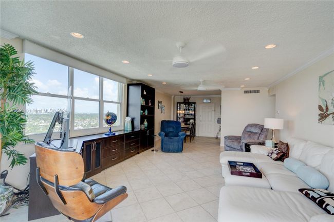 PH35 - 2501 S Ocean Dr, Condo with 2 bedrooms, 2 bathrooms and null parking in Hollywood FL | Image 5