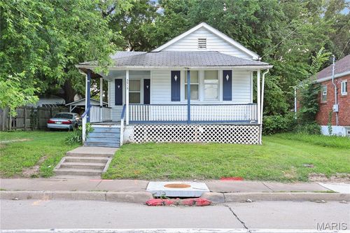 3915 N Hanley Rd, Saint Louis, MO, 63121-4305 | Card Image
