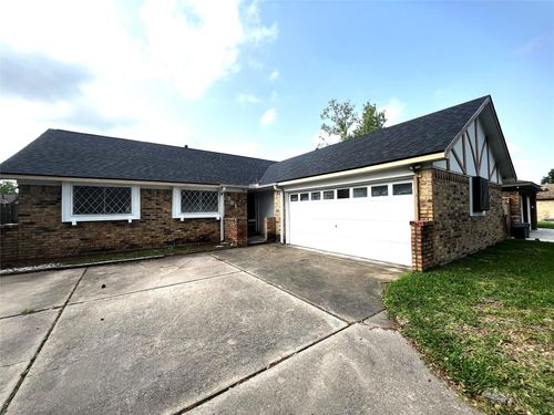 731 Seafoam Rd, Houston, TX, 77062-5033 | Card Image
