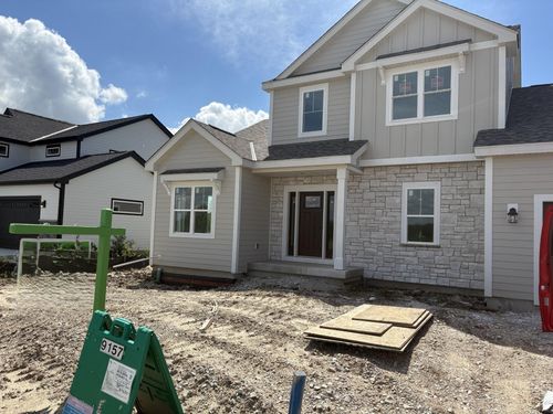 9157 S Overlook Way, Franklin, WI, 53132-5626 | Card Image