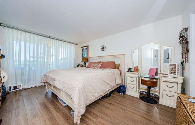 APT-201 - 18201 Gulf Blvd, Condo with 3 bedrooms, 2 bathrooms and null parking in Redington Shores FL | Image 12