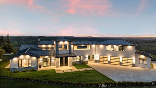 888 Camino Vina, PASO ROBLES, CA, 93446 | Card Image