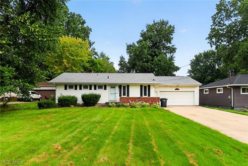 4345 Stoneybrook Dr Se, Warren, OH, 44484-2235 | Card Image