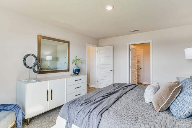 2772 Chevy Cir, House other with 4 bedrooms, 2 bathrooms and 2 parking in Pace FL | Image 7