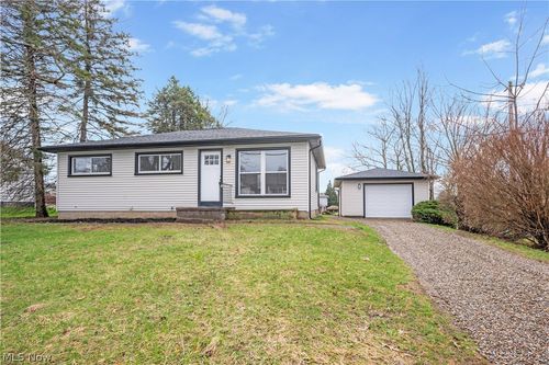 1833 Carlene Avenue Sw, Massillon, OH, 44647 | Card Image