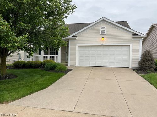 9338 Towpath Trl, Seville, OH, 44273-8949 | Card Image