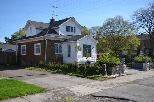 5977 St Marys Ave, Niagara Falls, ON, L2J1B8 | Card Image