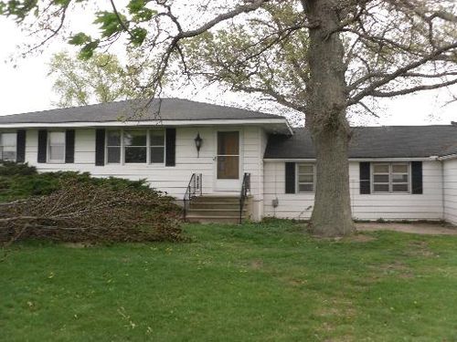 5623 16000w Rd, Essex, IL, 60935-6044 | Card Image