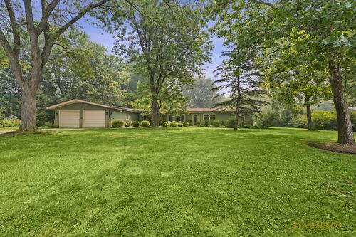 425 Greenwood Ln, Barrington, IL, 60010-1406 | Card Image
