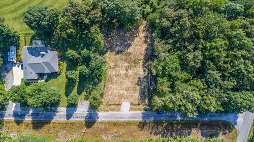 7304 Kanapolis Dr, Crossville, TN, 38572-3503 | Card Image