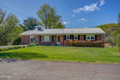 24102 Crimson Dr, Bristol, VA, 24202-4592 | Card Image