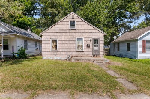 1617 E Bowman Street, South Bend, IN, 46613-3521 | Card Image
