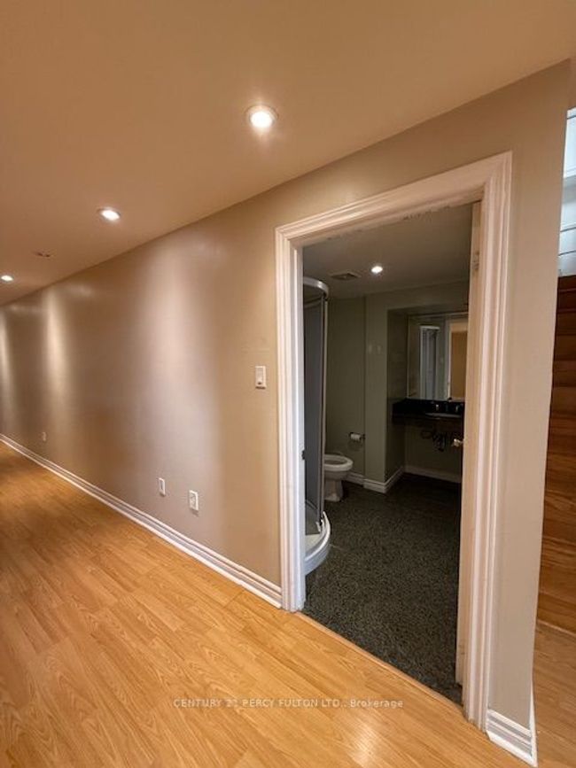17 Ambercroft St, House other with 5 bedrooms, 4 bathrooms and 2 parking in Markham ON | Image 37