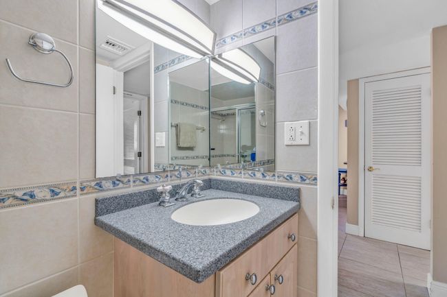 En-suite Bathroom 1 | Image 18