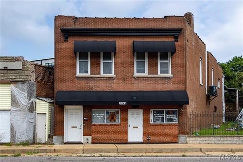 6831 Manchester Ave, Saint Louis, MO, 63143-2615 | Card Image