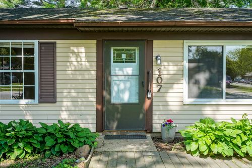 107 Tomahawk Ln, Battle Ground, IN, 47920-9751 | Card Image