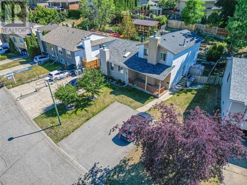 265 Hollyburn Dr, Kamloops, BC, V2E1Y9 | Card Image