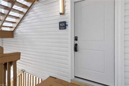 101-9600 2nd Bay St, Norfolk, VA, 23518-1068 | Card Image