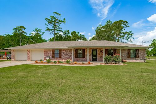 109 Fox Hollow St, Baytown, TX, 77521-9158 | Card Image