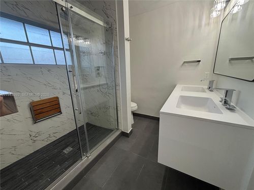 805 25th Ave, Vero Beach, FL, 32960-3953 | Card Image