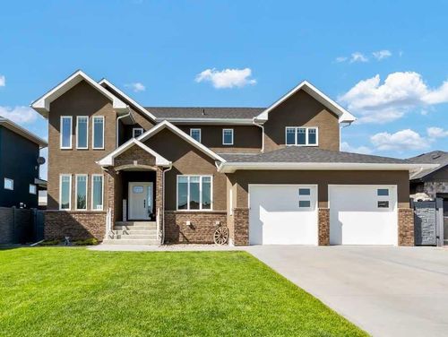 11 Dunes Link, Desert Blume, AB, T1B0R8 | Card Image