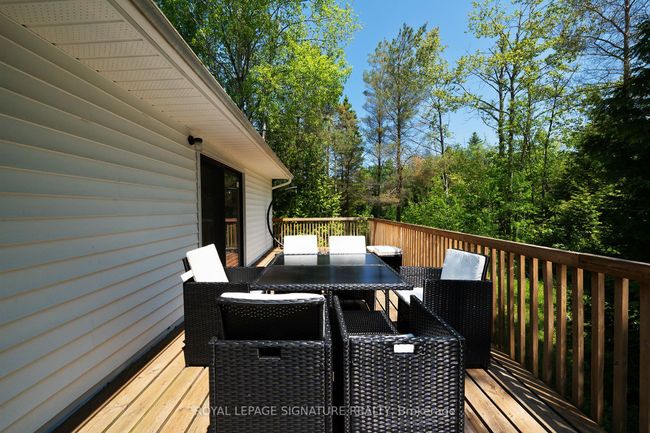 20 Hillview Cres, House other with 6 bedrooms, 5 bathrooms and 8 parking in Midhurst ON | Image 16