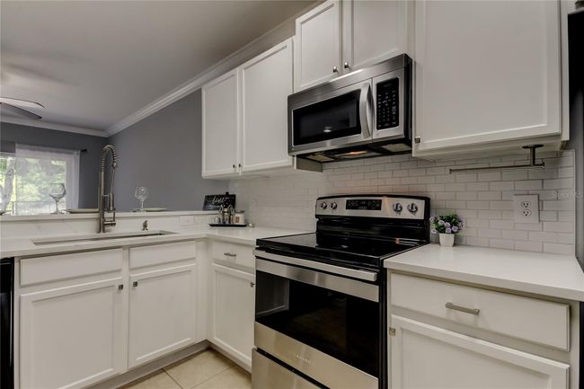 1747 Sedgefield Ct, Townhouse with 2 bedrooms, 3 bathrooms and null parking in ODESSA FL | Image 4