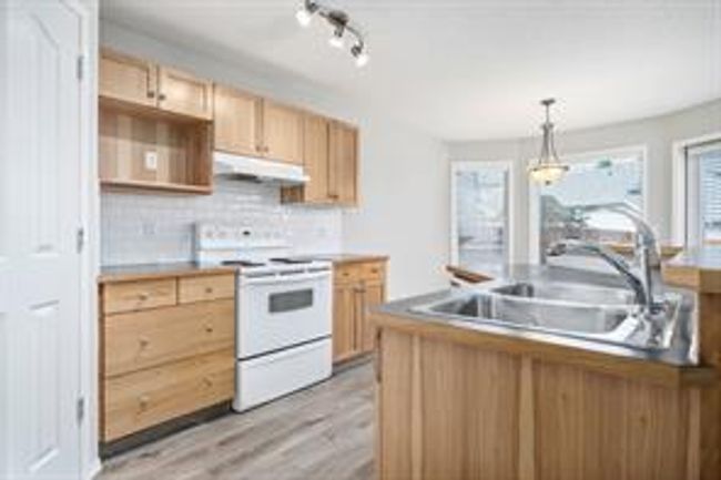 36 Springborough Pt Sw, House detached with 3 bedrooms, 2 bathrooms and 4 parking in Calgary AB | Image 7