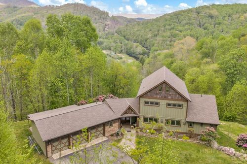 476 Double Knob Rd, Banner Elk, NC, 28604-7580 | Card Image