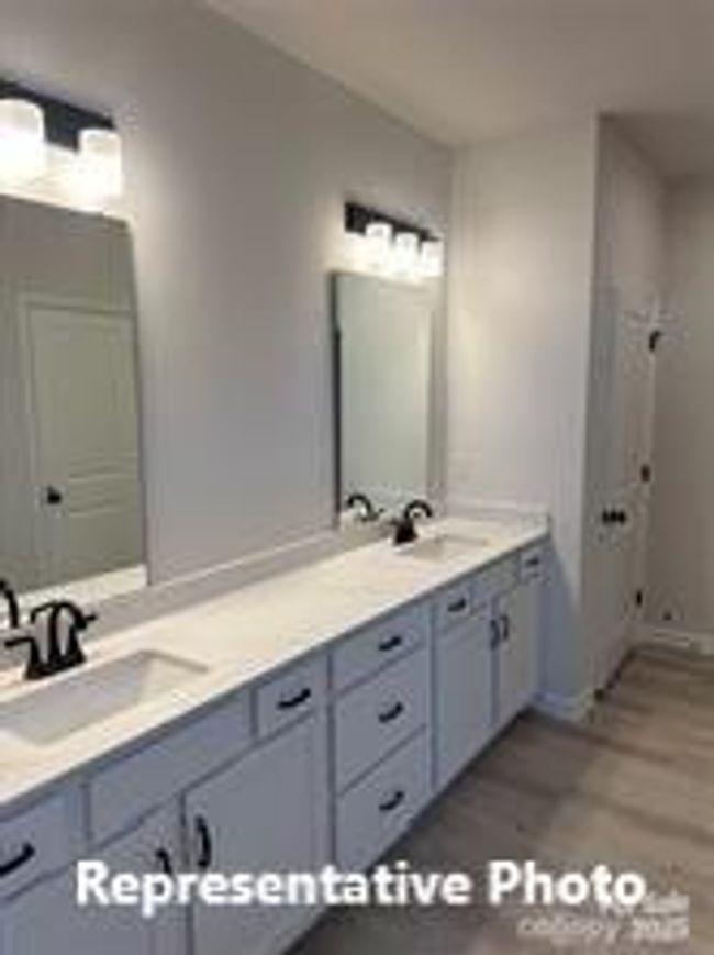 Owners Bath | Image 14