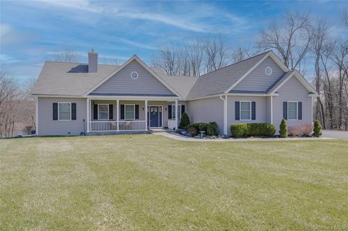 23 Swan Hollow Rd, New Windsor, NY, 12553-4956 | Card Image