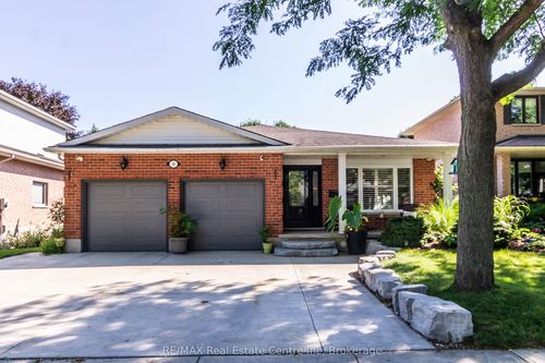 24 Darby Rd, Guelph, ON, N1K1R4 | Card Image