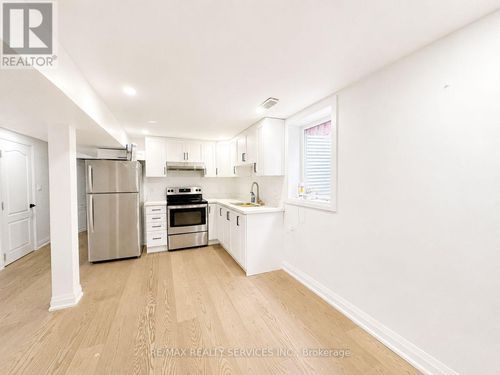 bsmt-32 Trewartha Cres, Brampton, ON, L6Z1X4 | Card Image