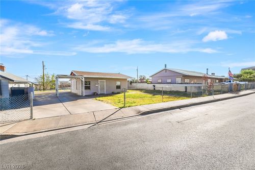 207 S Texas Ave, Henderson, NV, 89015-7218 | Card Image