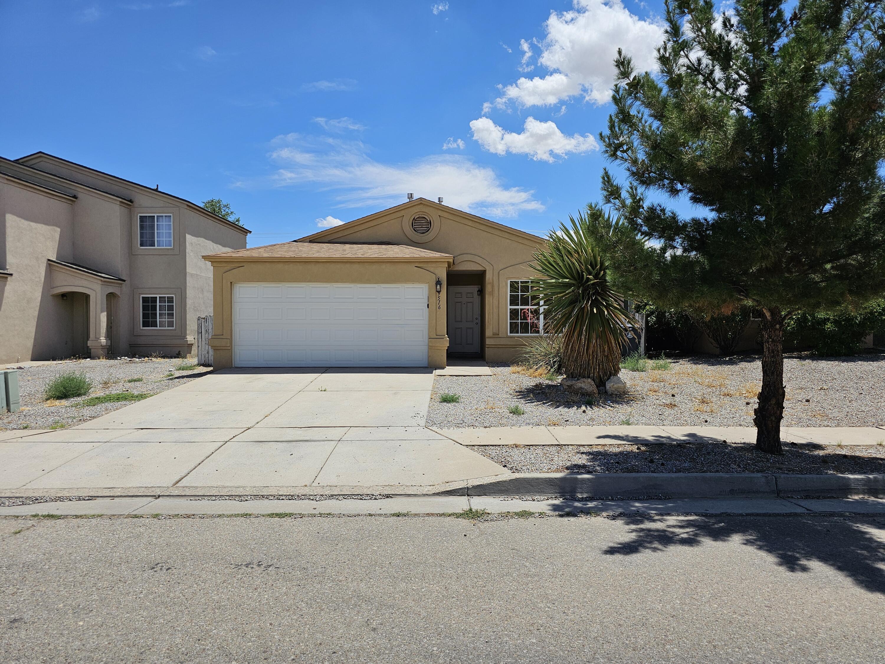 Weems Ave, Albuquerque, NM 87121