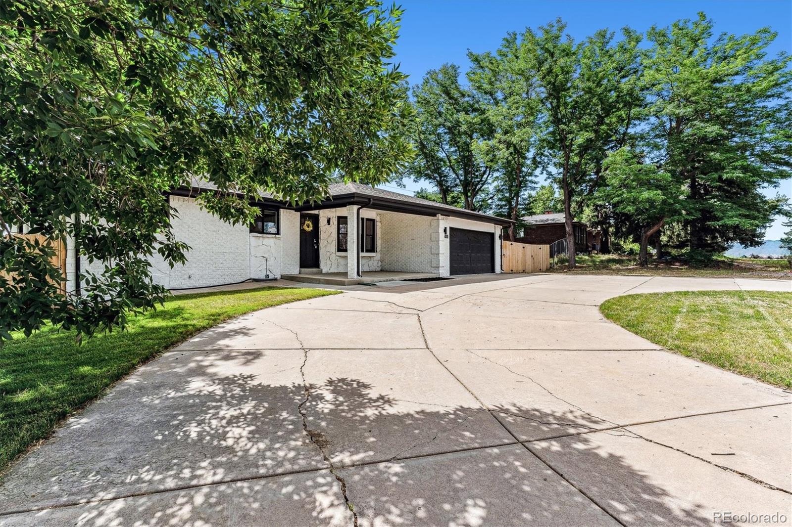 Carr Ct, Littleton, CO 80128
