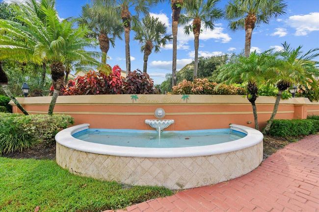 41 Uno Lago Dr, Condo with 2 bedrooms, 3 bathrooms and null parking in Juno Beach FL | Image 20