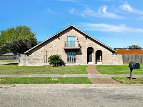 845 Egyptian Dr, Corpus Christi, TX, 78412-3719 | Card Image