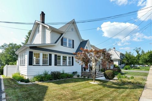 48 Cumberland Ave, Verona, NJ, 07044-2105 | Card Image